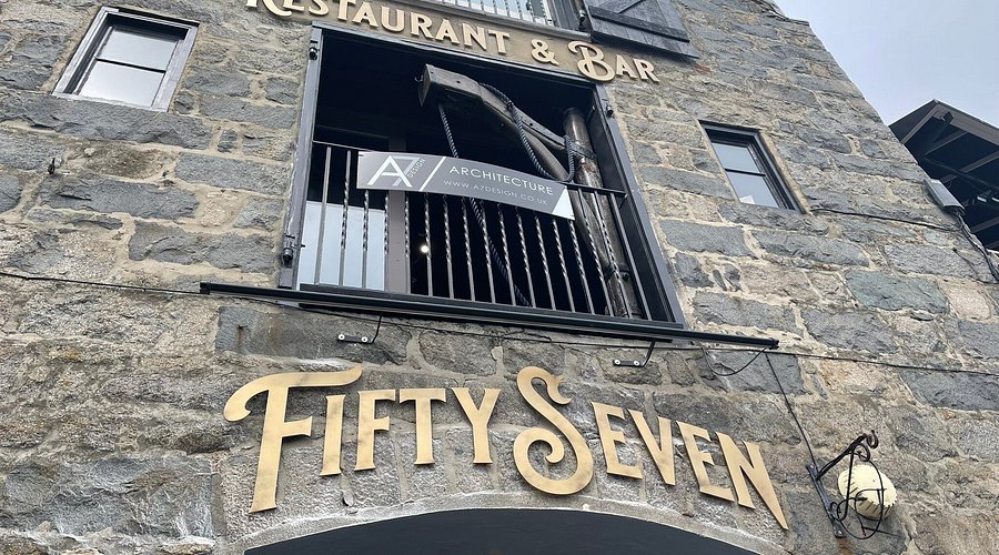 FiftySeven: Destinasi Kuliner Seafood Paling Stylish dengan Pemandangan Memukau